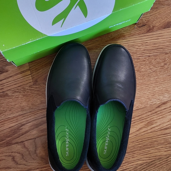 Men's Black Slip-On Shoes - Picture 6 of 9